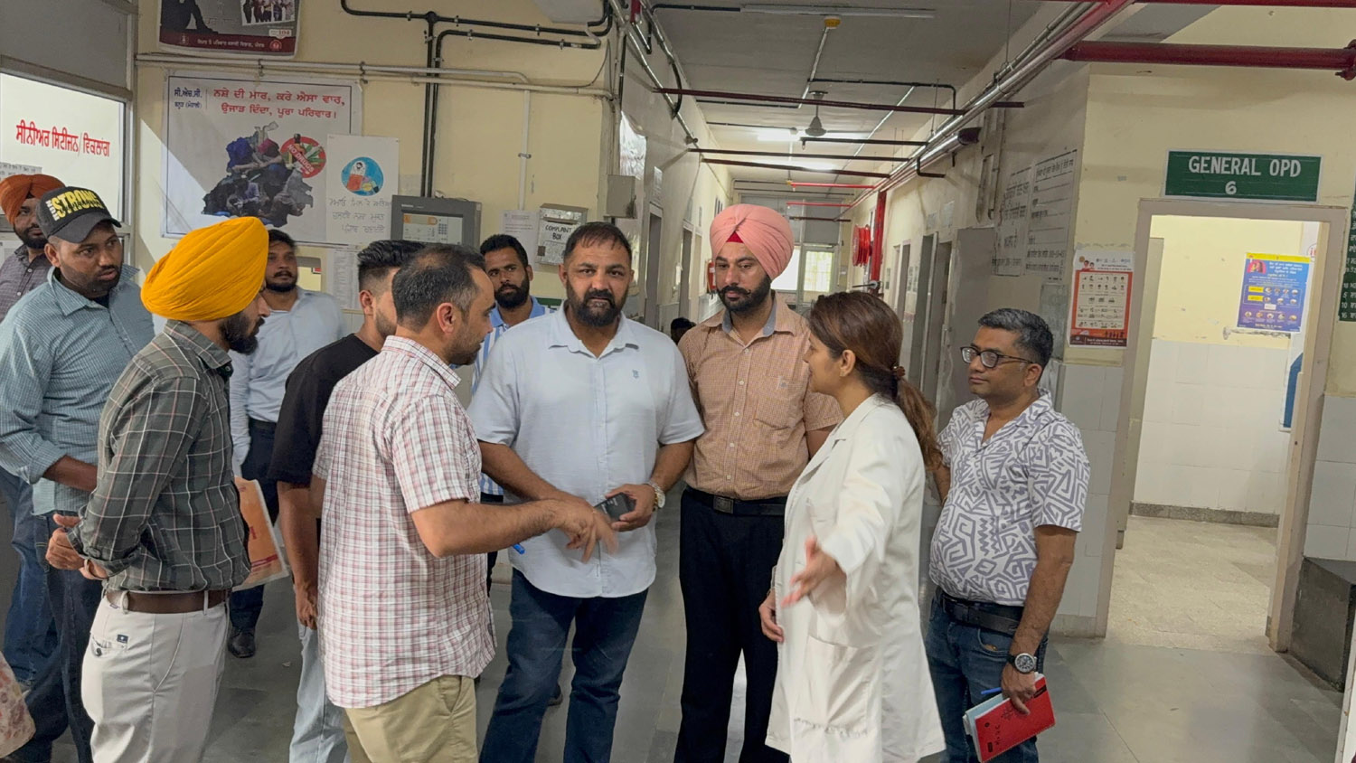 Vice Chairman of Punjab Health System Corporation Vicky Ghanaur made a surprise check of Banur Hospital